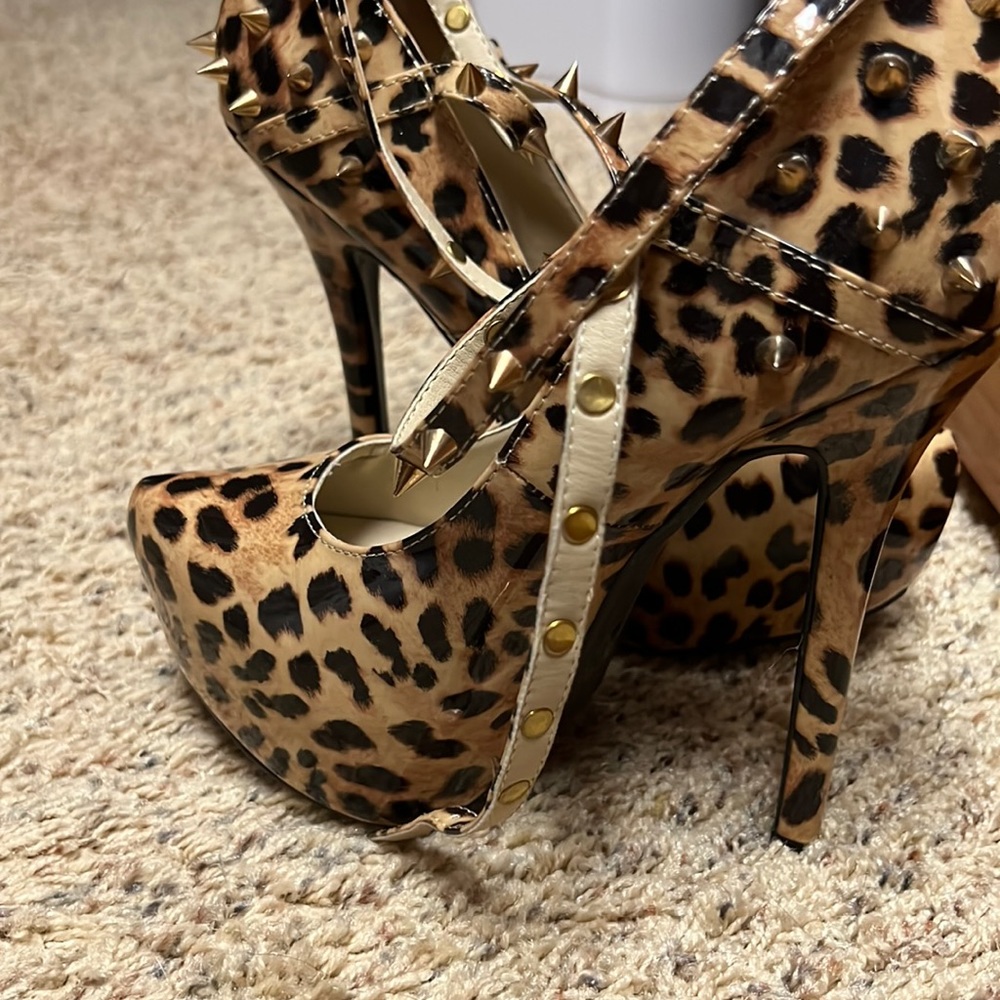 Charlotte russe leopard heels